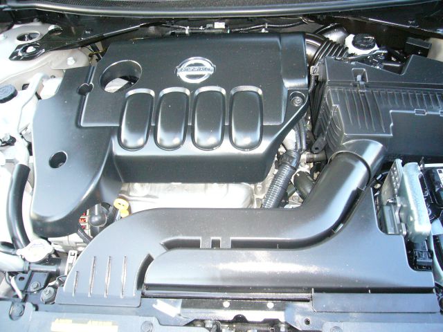 Nissan Altima 2012 photo 25