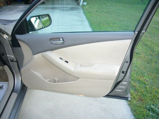 Nissan Altima 2012 photo 33