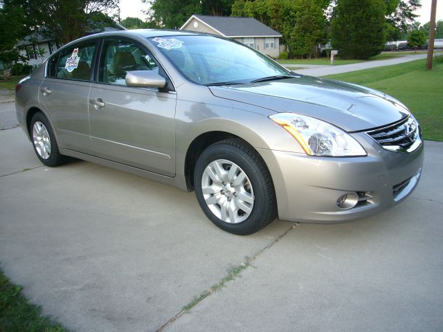 Nissan Altima 2012 photo 36