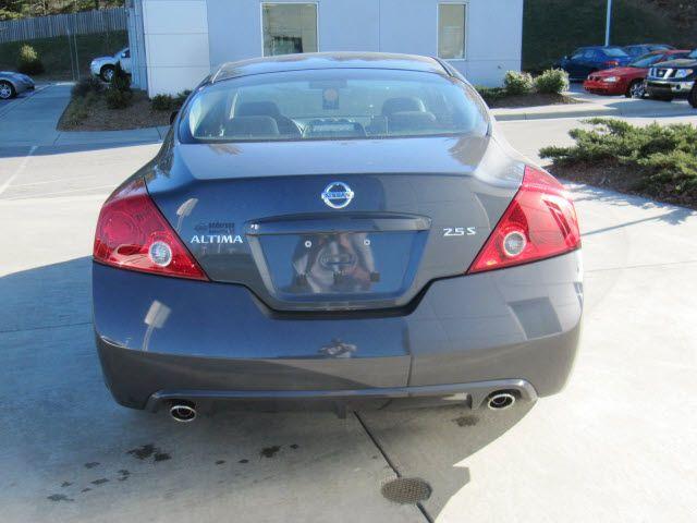Nissan Altima 2012 photo 3