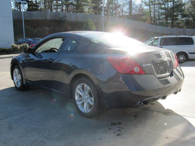 Nissan Altima 2012 photo 4