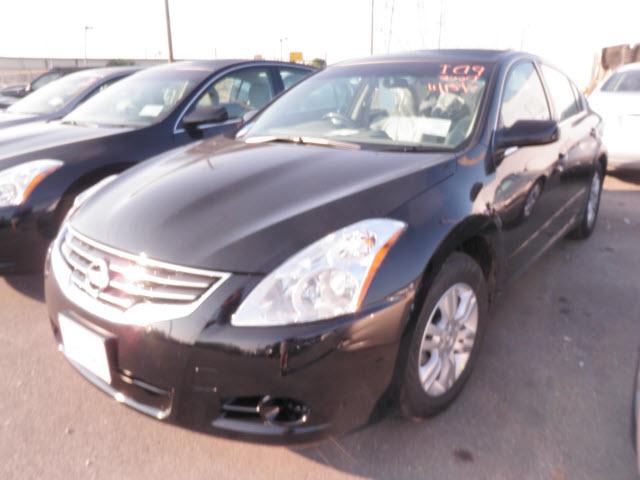 Nissan Altima Pickupslt Quad Cab SWB 4WD 4x4 Truck Sedan