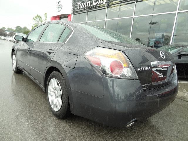 Nissan Altima 2012 photo 3