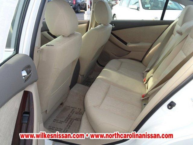 Nissan Altima 2012 photo 3
