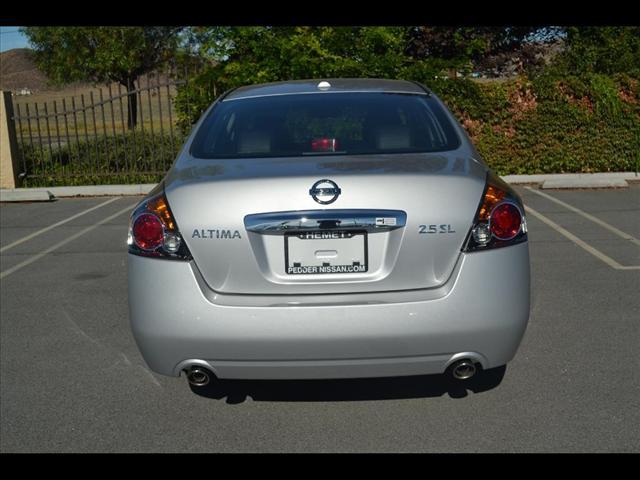 Nissan Altima 2012 photo 4