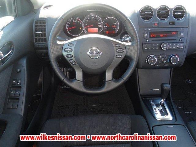 Nissan Altima 2012 photo 4
