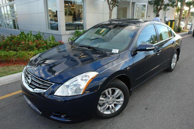 Nissan Altima 2012 photo 1