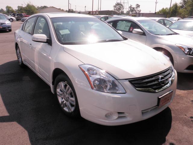 Nissan Altima 2012 photo 3