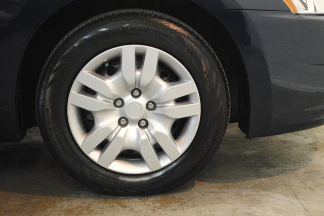 Nissan Altima 2012 photo 1
