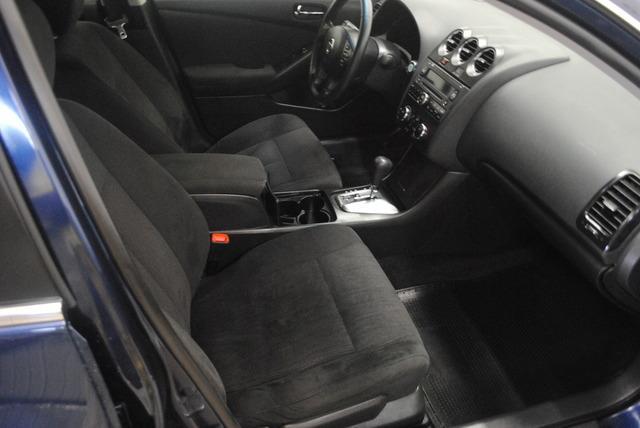 Nissan Altima 2012 photo 11