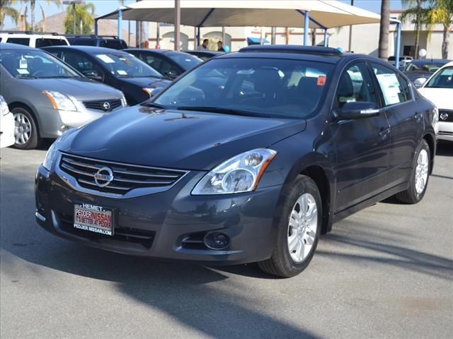 Nissan Altima 2012 photo 1