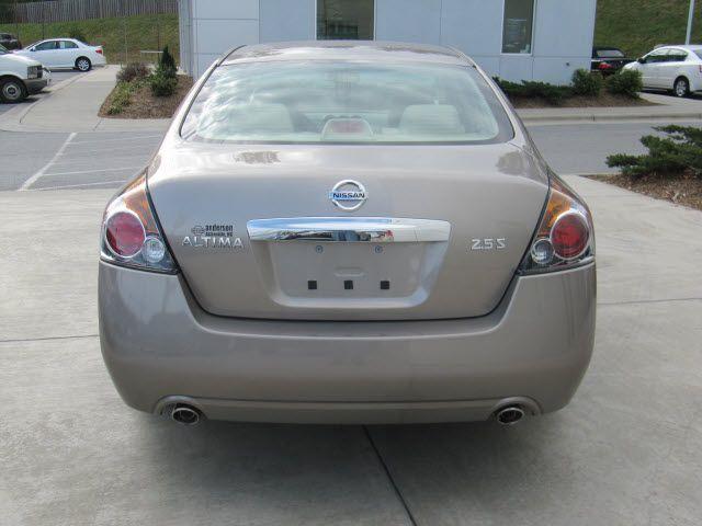 Nissan Altima 2012 photo 3