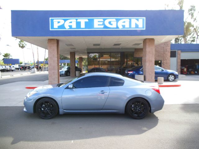 Nissan Altima 2012 photo 2