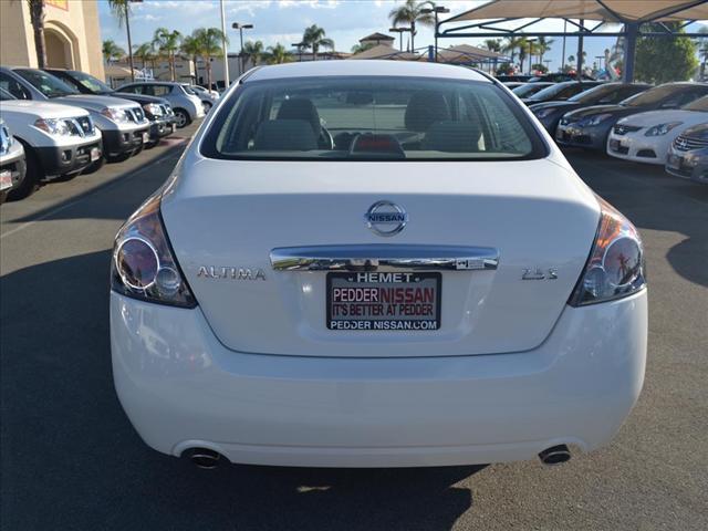 Nissan Altima 2012 photo 4