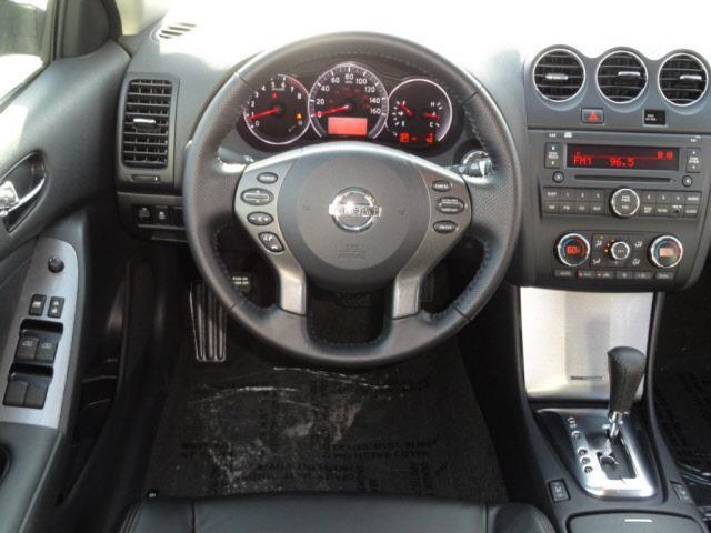 Nissan Altima 2012 photo 4