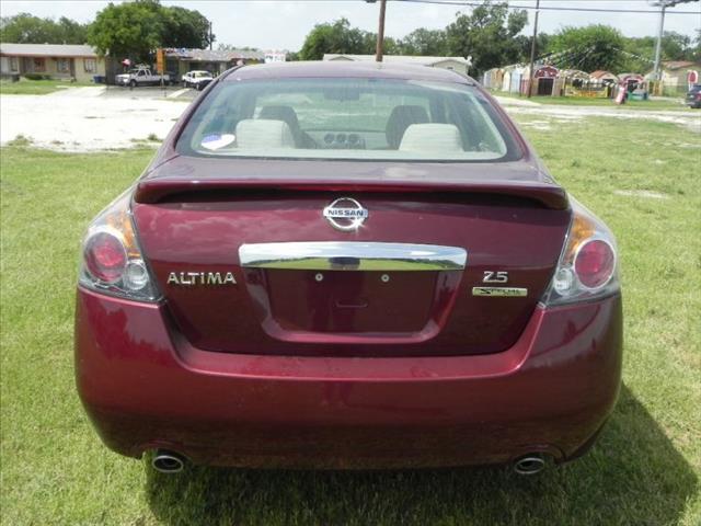 Nissan Altima 2012 photo 1