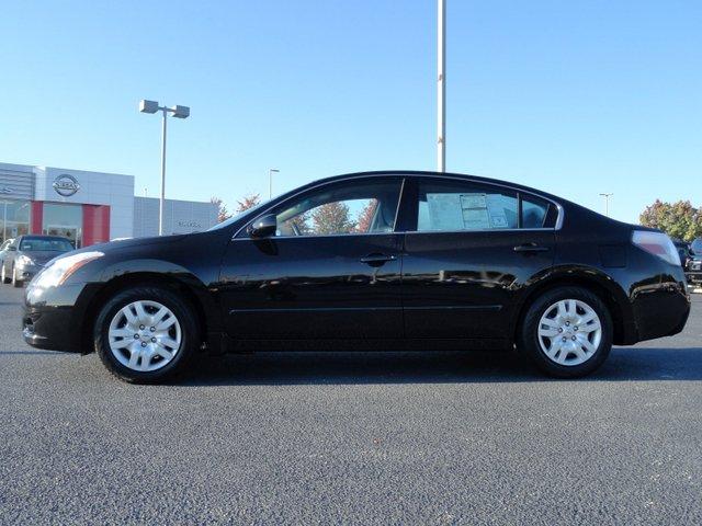 Nissan Altima 2012 photo 1