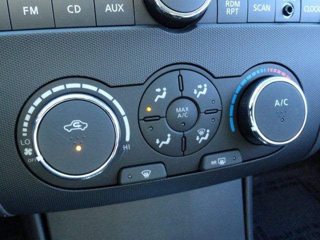 Nissan Altima 2012 photo 2