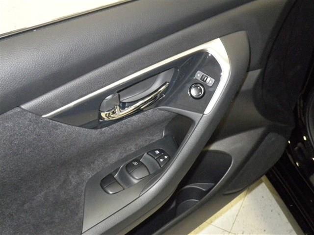 Nissan Altima 2013 photo 26
