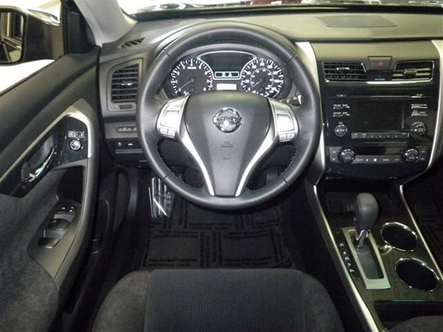 Nissan Altima 2013 photo 37