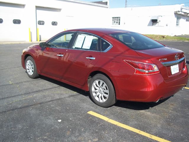 Nissan Altima 2013 photo 12