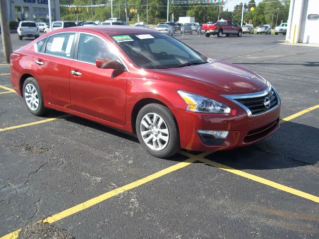 Nissan Altima 2013 photo 13