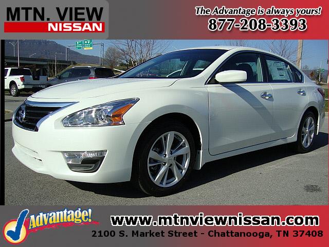 Nissan Altima Crew-short-slt-classic-6.6l Diesel-4wd-1 Owner Sedan