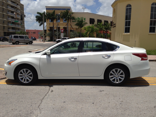 Nissan Altima 2013 photo 4