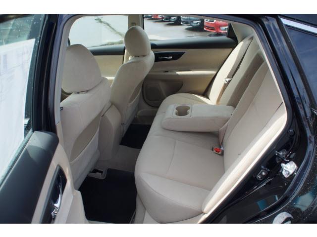 Nissan Altima 2013 photo 2