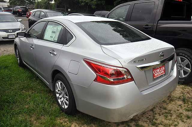 Nissan Altima 2013 photo 1