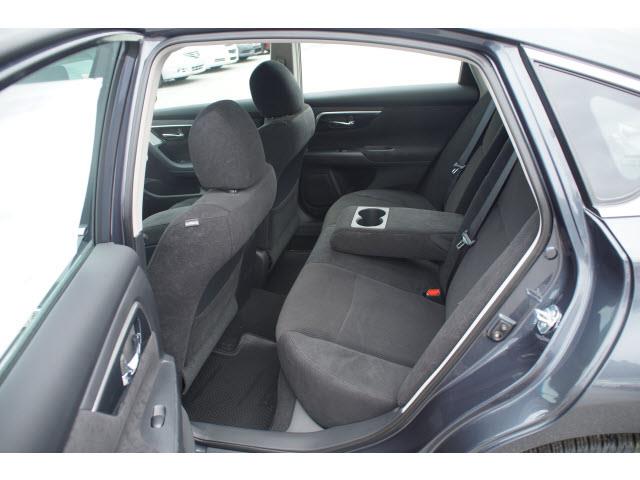 Nissan Altima 2013 photo 2