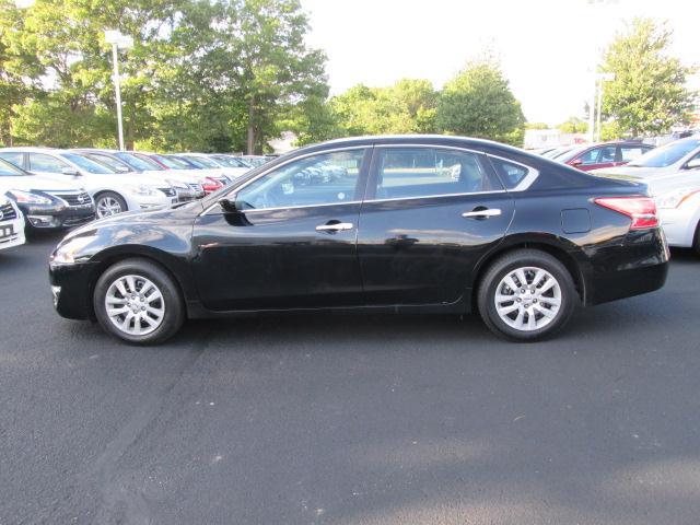 Nissan Altima 2013 photo 2