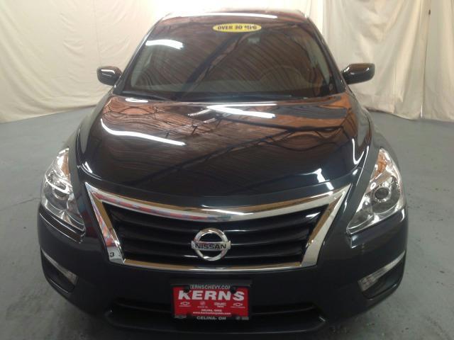 Nissan Altima 2013 photo 1