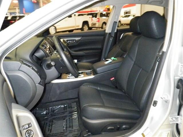 Nissan Altima 2013 photo 1