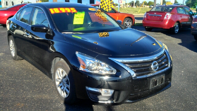 Nissan Altima 2013 photo 1