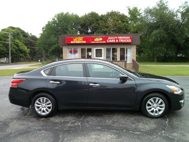 Nissan Altima 2013 photo 1