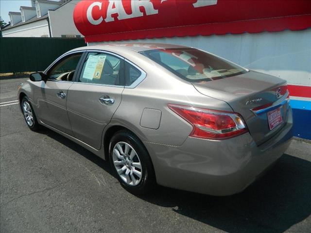 Nissan Altima Unknown Sedan