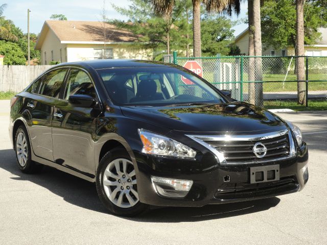 Nissan Altima 2013 photo 3