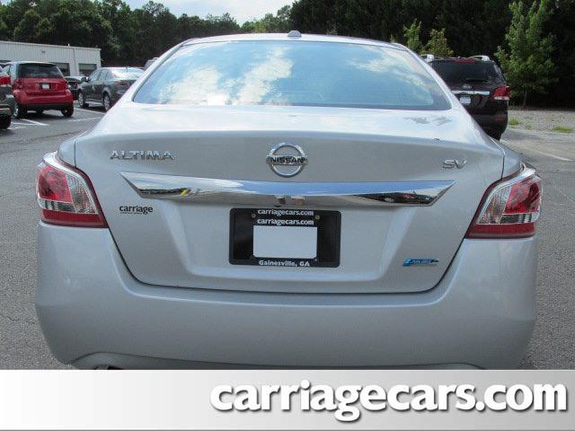 Nissan Altima 2013 photo 2
