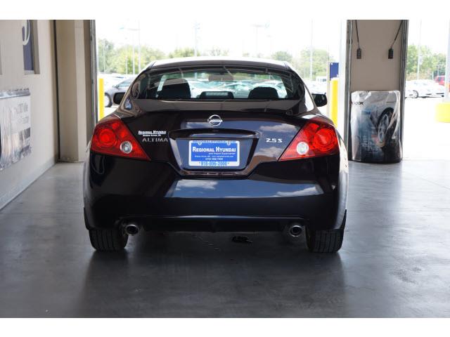 Nissan Altima 2013 photo 2