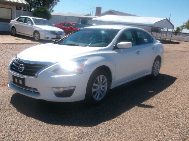 Nissan Altima 2013 photo 3