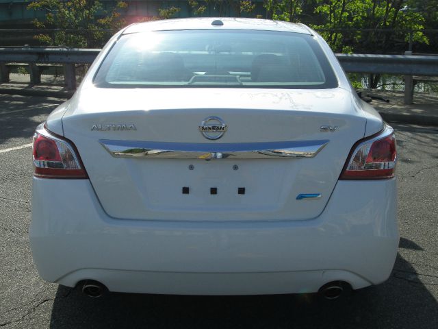 Nissan Altima 2013 photo 12