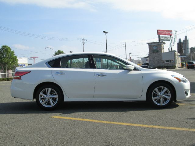 Nissan Altima 2013 photo 13
