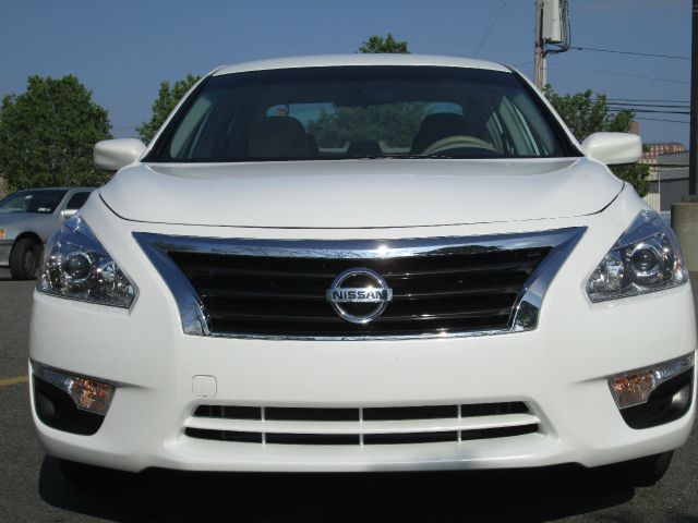 Nissan Altima 2013 photo 5