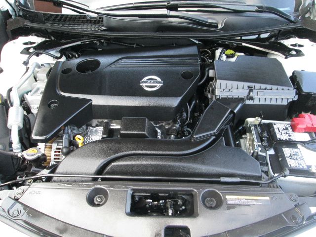 Nissan Altima 2013 photo 6