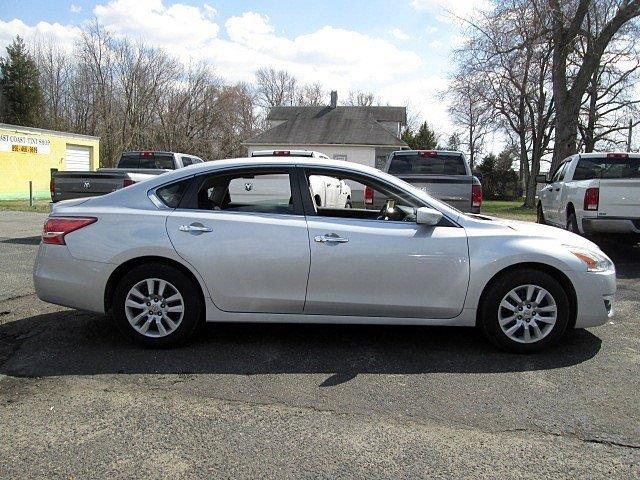 Nissan Altima 2013 photo 2