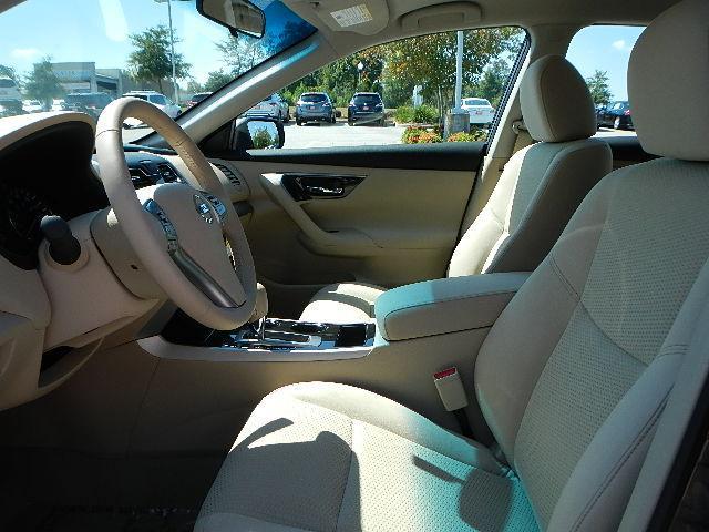 Nissan Altima 2014 photo 3