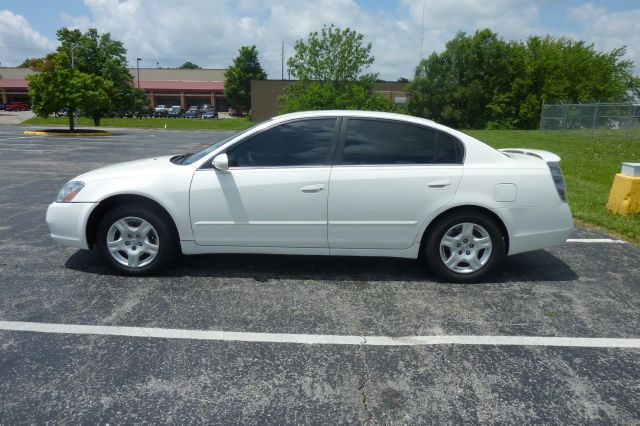 Nissan Altima 2014 photo 1