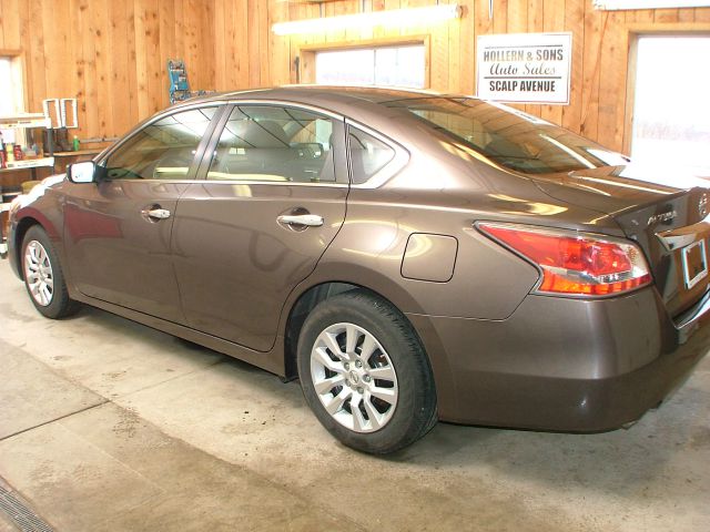 Nissan Altima 2014 photo 1