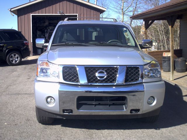 Nissan Armada 2004 photo 1